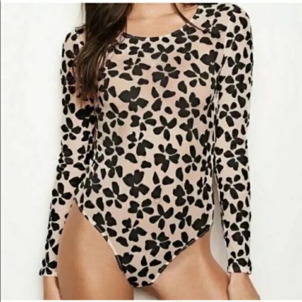 Victoria’s Secret Floral Black and Cream Women's Bodysuit